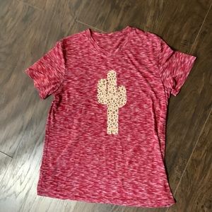 Western graphic tee. Size large. Cheetah print cactus